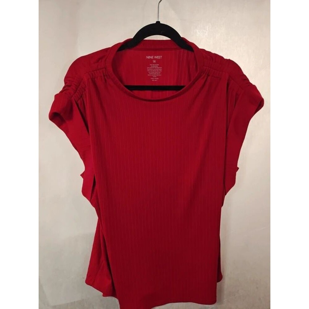 Nine West Red Short Sleeve Ribbed Knit Top – Women's 1X